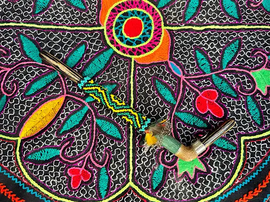 Chonta Wood Shipibo Tepi . This handcrafted Rapé pipe is made from Chonta Wood