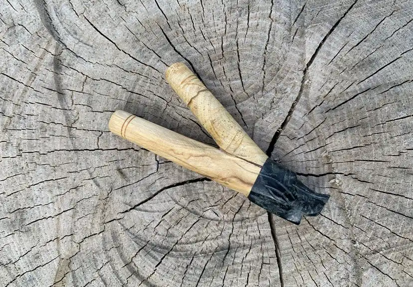 Condor Serpentine Stone and Palo Santo Kuripe