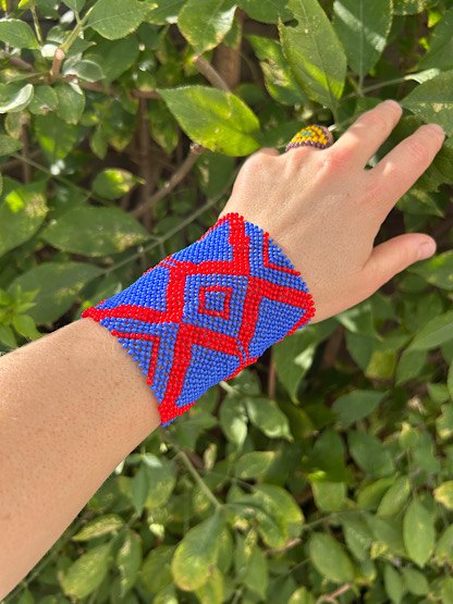 Yawanawá Cuff Blue & Red