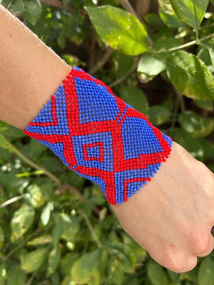 Yawanawá Cuff Blue & Red