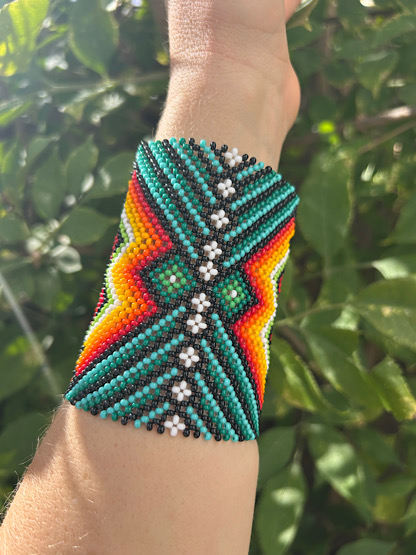 Noke Koî Cuff Set