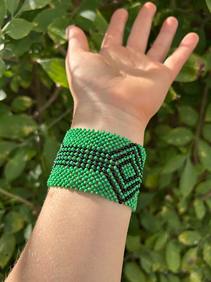 Noke Koî Half Cuff Green