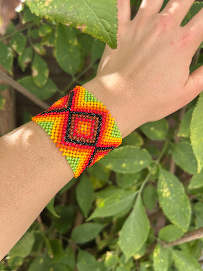Noke Koî Half Cuff