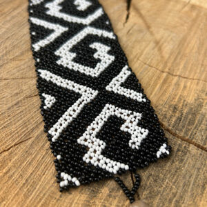 shipibo bracelet black & white