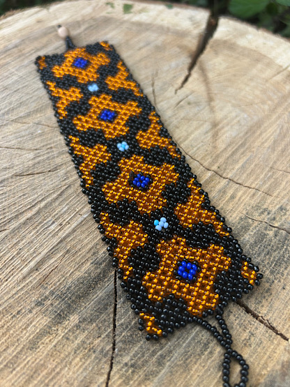 shipibo bracelet gold & black